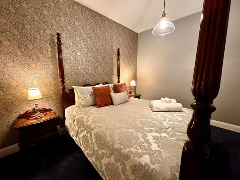 Renovated Cottage Near Cataract Gorge Launceston - Lightning Ridge Tourism 1