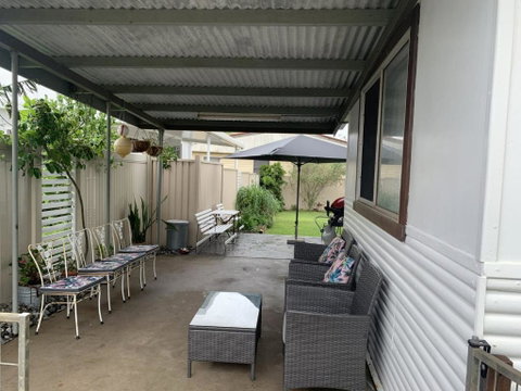 River Cottage On Cherry - Pet Friendly - Lightning Ridge Tourism 0