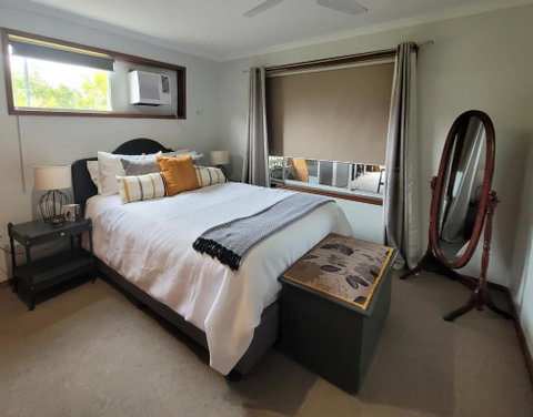 River Heads Appartment - Lightning Ridge Tourism 1
