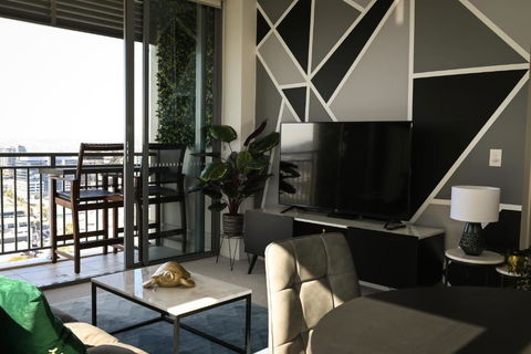 River View Apartment In Brisbane With Parking - Lightning Ridge Tourism 2