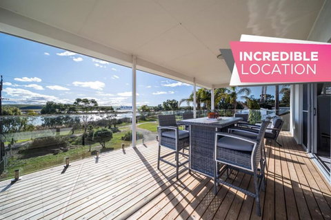 Riverglades View Riverglades - Lightning Ridge Tourism 0