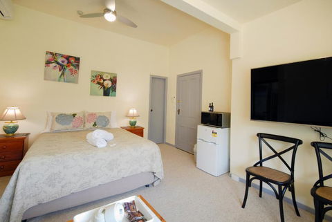 Riverview Boutique Motel - Lightning Ridge Tourism 0