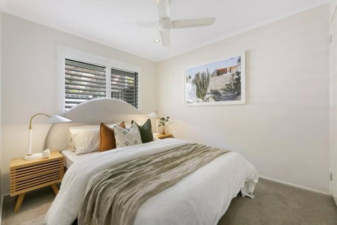 Riviera Road Miami - 4BRM Dual Villa - Lightning Ridge Tourism 1