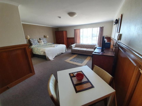 Robe Haven Motel - Lightning Ridge Tourism 0