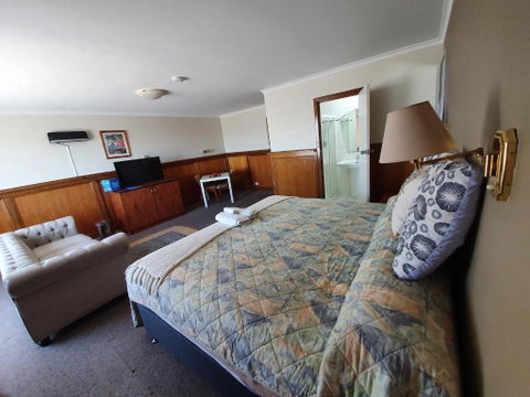 Robe Haven Motel - Lightning Ridge Tourism 2