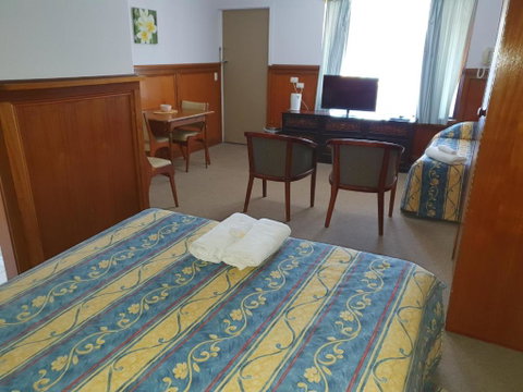Robe Haven Motel - Lightning Ridge Tourism 1