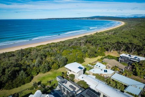 Rolling Waves 3 - Beach Access & Pet Friendly! - Lightning Ridge Tourism 0