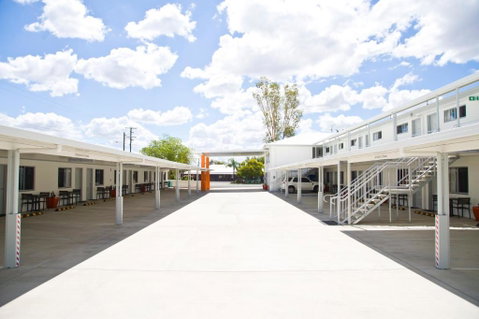 Roma Central Motel - Lightning Ridge Tourism 3
