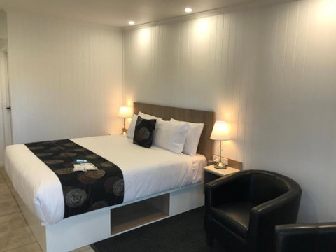 Room Motel Kingaroy East - Lightning Ridge Tourism 0