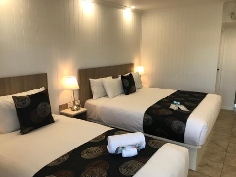 Room Motel Kingaroy East - Lightning Ridge Tourism 1