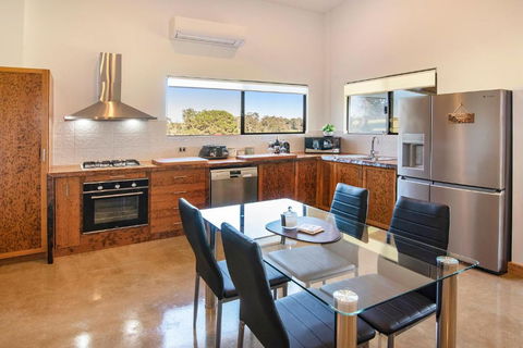 Rosa Glen Retreat - Margaret River - Lightning Ridge Tourism 3