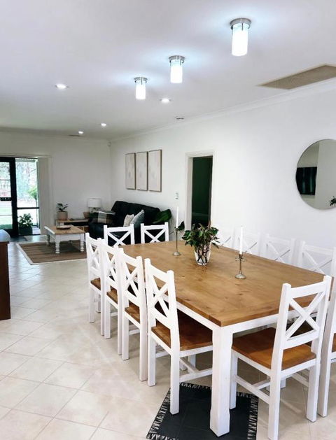 Rosemont - Boutique Lodge - Lightning Ridge Tourism 2