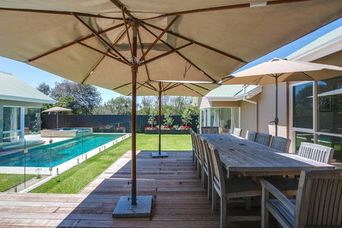 Royadie Resort - Pool Spa Tennis 500m To Beach - Lightning Ridge Tourism 1