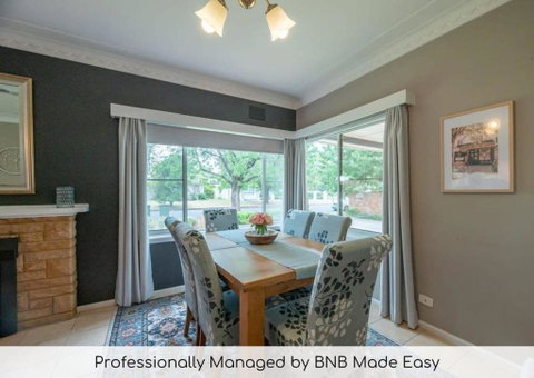 Roycox Cottage - Charming Escape, Fireplace - Lightning Ridge Tourism 0