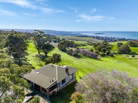 Rustic Cottage - Lightning Ridge Tourism 3