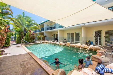 Sails On Horseshoe Apartment 5 - Lightning Ridge Tourism 2