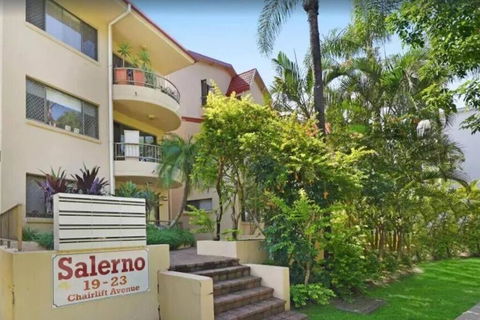 Salerno - Hosted By Burleigh Letting - Lightning Ridge Tourism 1