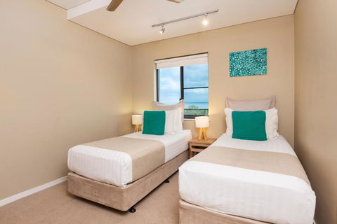 Saltwater Suites - Waterfront Apartments - Lightning Ridge Tourism 3