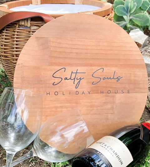 Salty Souls - Lightning Ridge Tourism 0