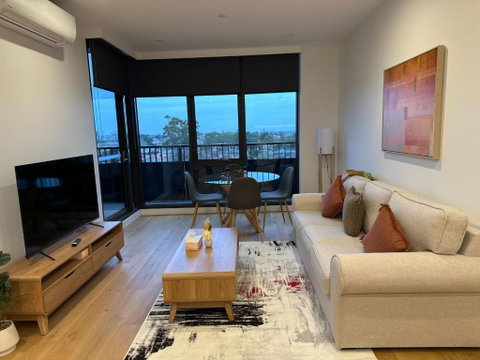 Samma - Linden Apartments In Ivanhoe - Lightning Ridge Tourism 1