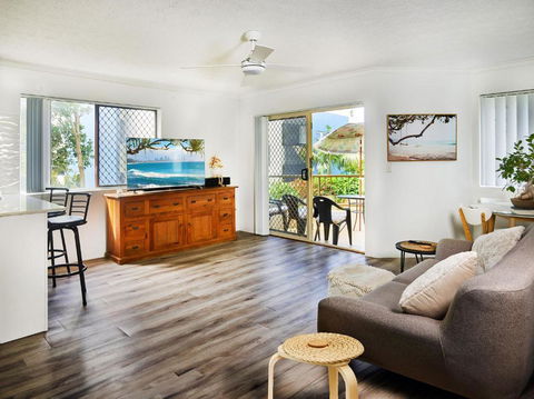 San Marieta Holiday Apartment - Lightning Ridge Tourism 1