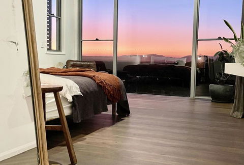 Sanctuary Spaces - Sundowner - Lightning Ridge Tourism 3