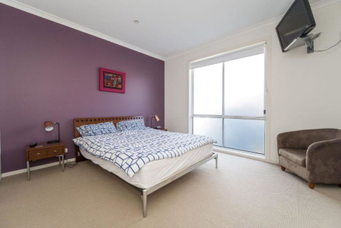 Sandpiper 5 - Close To Town And Beach - Lightning Ridge Tourism 2