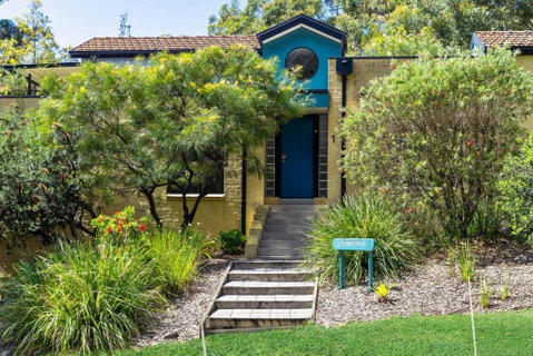 Sandpiper, Hyams Beach - Lightning Ridge Tourism 2