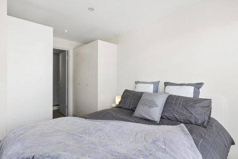 Sandy Beach Apt 4 - Lightning Ridge Tourism 3