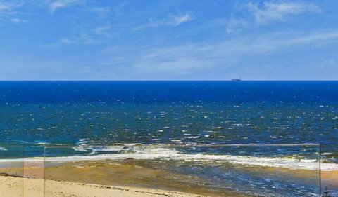 Sandy Cove Apartment The Entrance 31 - Lightning Ridge Tourism 2