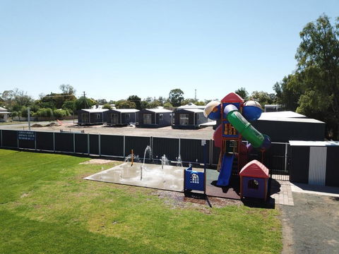 Terminus Hotel - Lightning Ridge Tourism 3