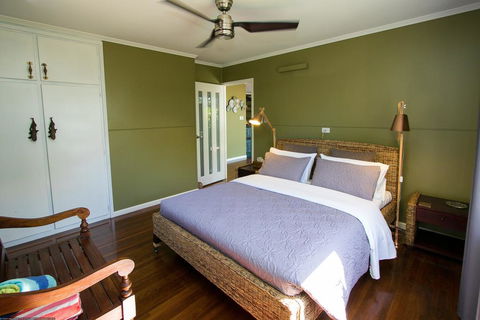 Beachside Cottages - Lightning Ridge Tourism 3