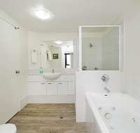 Beachside Neptune Resort Apt Upgraded - Lightning Ridge Tourism