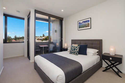 Beau Monde Apartments Newcastle - The Herald - Lightning Ridge Tourism 0