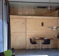 Bed  Bauhaus - Lightning Ridge Tourism