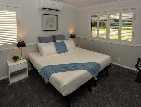 Bella Vista Stanthorpe - Lightning Ridge Tourism 3
