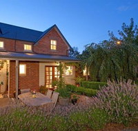 Bellerive House - Lightning Ridge Tourism