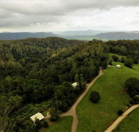 Bellthorpe Stays - Lightning Ridge Tourism