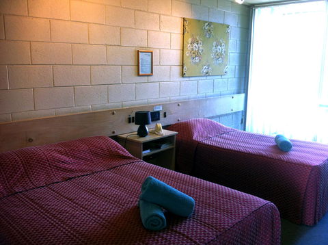 Bendigo Motor Inn - Lightning Ridge Tourism 1