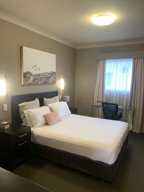 Best Western Blackbutt Inn - Lightning Ridge Tourism 3