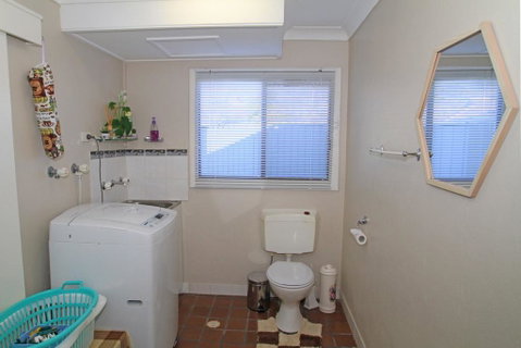 Blissful Paradise At Sussex Inlet - Lightning Ridge Tourism 3