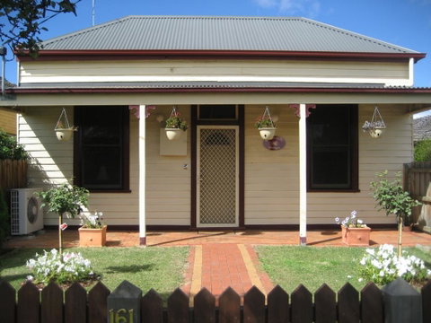 Bloomsbury Cottage - Lightning Ridge Tourism 0