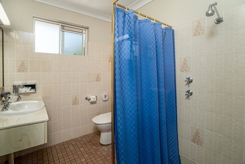Blue Diamond Motor Inn - Lightning Ridge Tourism 1