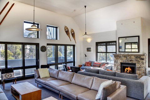 Boali Lodge Thredbo - Lightning Ridge Tourism 2
