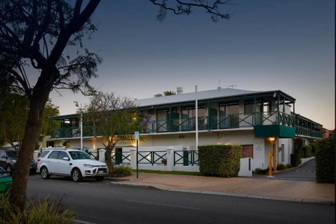 Windsor Lodge - Lightning Ridge Tourism 0