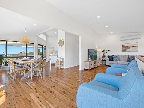 Yabbarra Beach House - Lightning Ridge Tourism 1