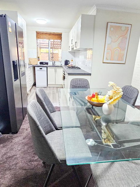 Queen Of The Desert Villa Secure & Gated 2 Bdrm Home - Lightning Ridge Tourism 0