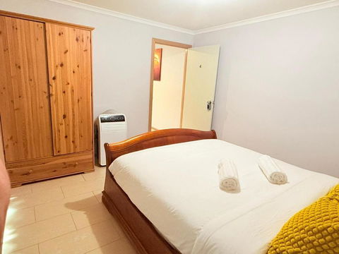YF Home Sweet Home - Lightning Ridge Tourism 2