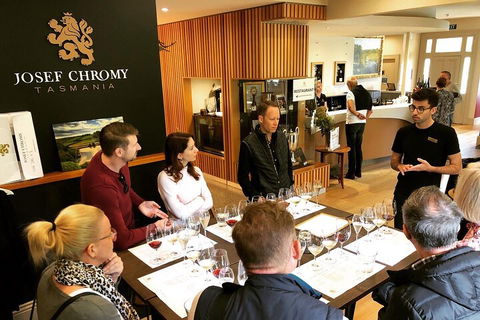 Tamar Valley Wine And Gin Tour With Lunch - Lightning Ridge Tourism 0
