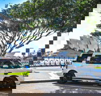 Luxury Sydney City Private Tour - Lightning Ridge Tourism